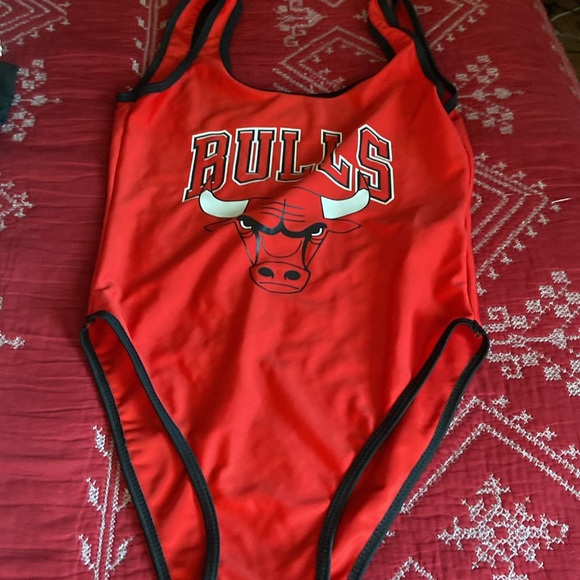 Bathing suit - Picture 2 of 6